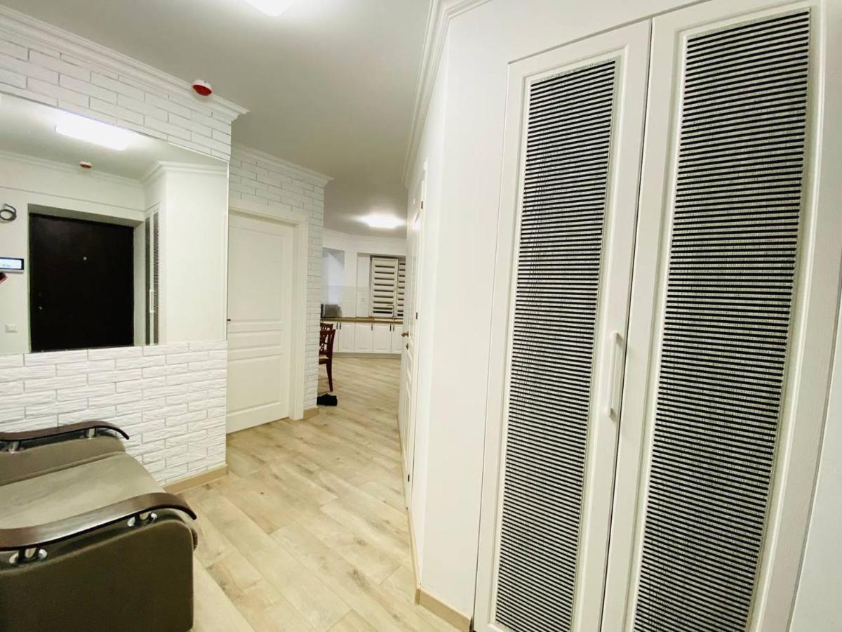 Central Eco View Apartment Kischinau Exterior foto